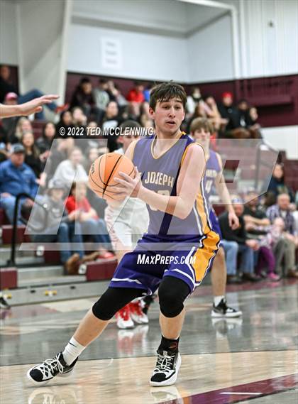 Thumbnail 2 in  Melbourne vs. St Joseph (AAA 2A Regional 2nd round) photogallery.