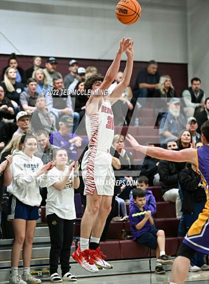 Thumbnail 2 in  Melbourne vs. St Joseph (AAA 2A Regional 2nd round) photogallery.
