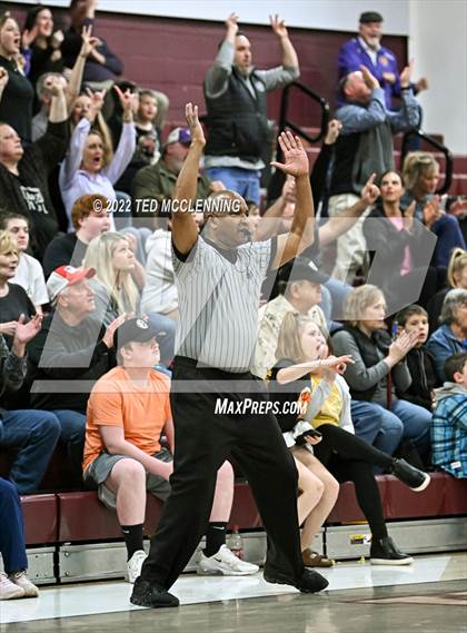 Thumbnail 3 in  Melbourne vs. St Joseph (AAA 2A Regional 2nd round) photogallery.