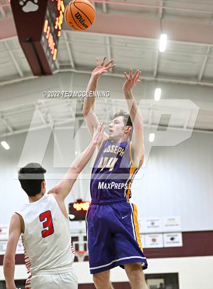 Thumbnail 3 in  Melbourne vs. St Joseph (AAA 2A Regional 2nd round) photogallery.