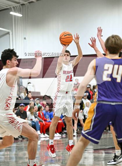 Thumbnail 1 in  Melbourne vs. St Joseph (AAA 2A Regional 2nd round) photogallery.