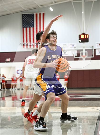 Thumbnail 2 in  Melbourne vs. St Joseph (AAA 2A Regional 2nd round) photogallery.
