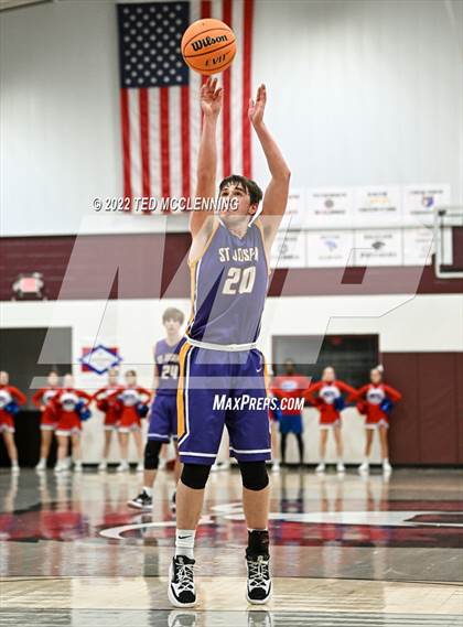 Thumbnail 2 in  Melbourne vs. St Joseph (AAA 2A Regional 2nd round) photogallery.