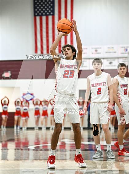 Thumbnail 3 in  Melbourne vs. St Joseph (AAA 2A Regional 2nd round) photogallery.