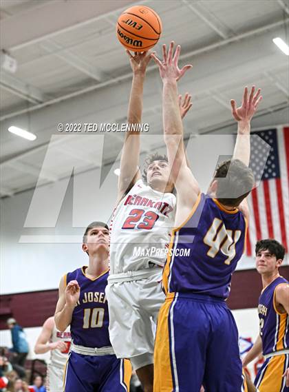 Thumbnail 1 in  Melbourne vs. St Joseph (AAA 2A Regional 2nd round) photogallery.
