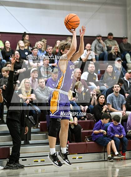 Thumbnail 3 in  Melbourne vs. St Joseph (AAA 2A Regional 2nd round) photogallery.