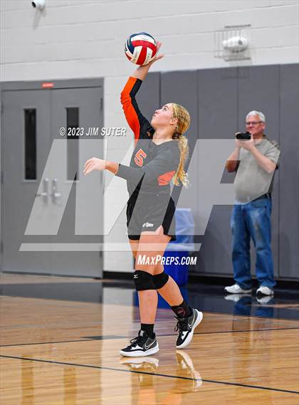 Thumbnail 3 in Caldwell vs Smithville photogallery.