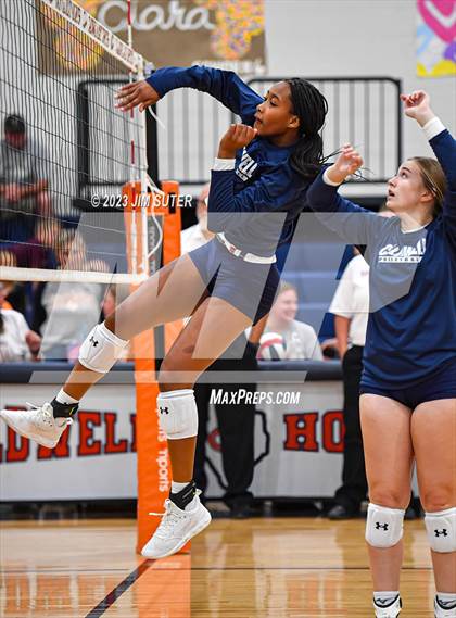 Thumbnail 2 in Caldwell vs Smithville photogallery.