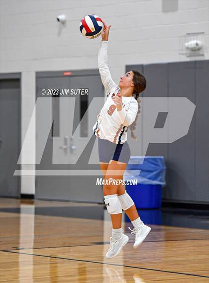 Thumbnail 3 in Caldwell vs Smithville photogallery.
