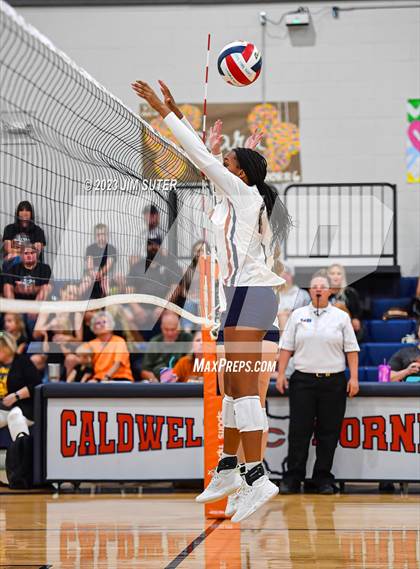 Thumbnail 2 in Caldwell vs Smithville photogallery.
