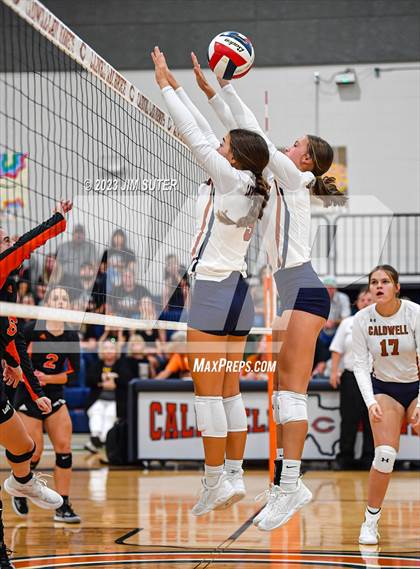 Thumbnail 3 in Caldwell vs Smithville photogallery.