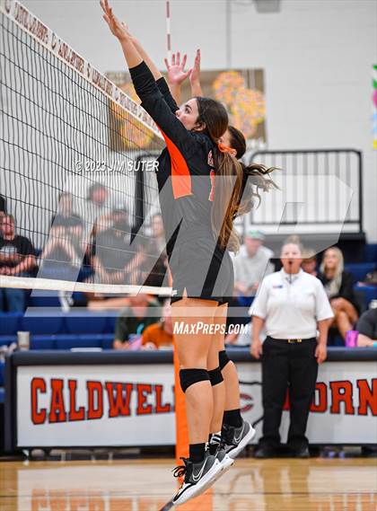 Thumbnail 1 in Caldwell vs Smithville photogallery.