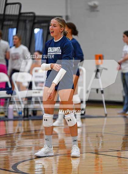 Thumbnail 2 in Caldwell vs Smithville photogallery.