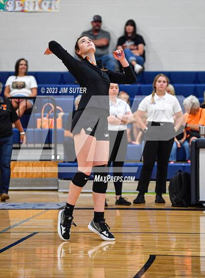 Thumbnail 3 in Caldwell vs Smithville photogallery.