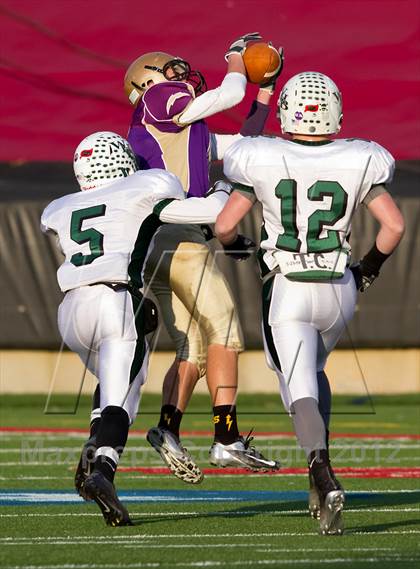 Thumbnail 3 in Westhampton Beach vs. Sayville (Suffolk County D3 Final) photogallery.