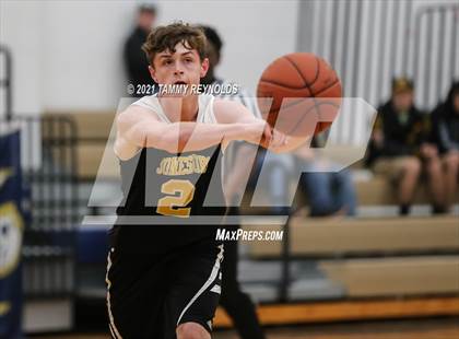Thumbnail 2 in Jonesboro vs Perrin-Whitt photogallery.