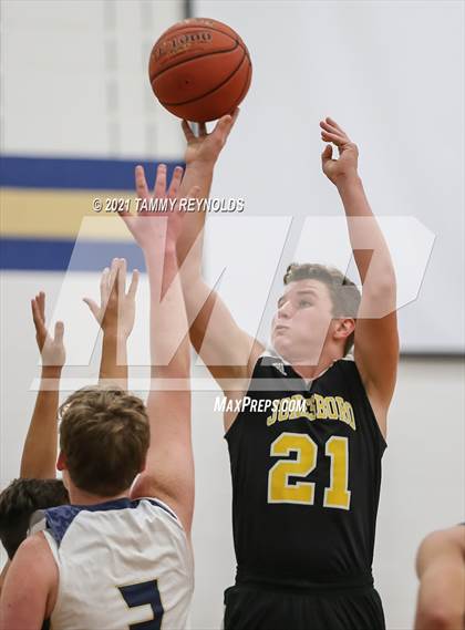 Thumbnail 2 in Jonesboro vs Perrin-Whitt photogallery.