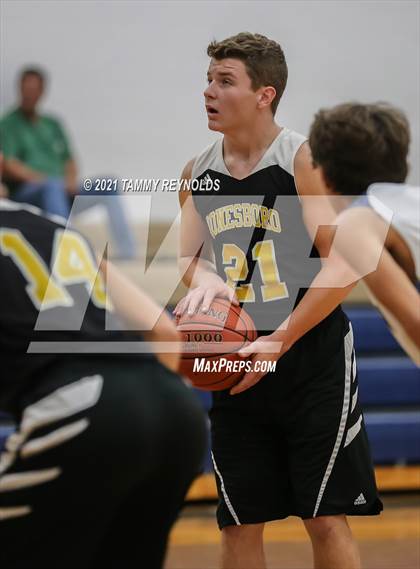 Thumbnail 3 in Jonesboro vs Perrin-Whitt photogallery.