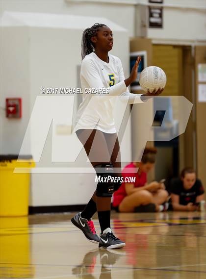 Thumbnail 3 in Fallbrook @ San Pasqual photogallery.