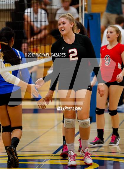 Thumbnail 3 in Fallbrook @ San Pasqual photogallery.