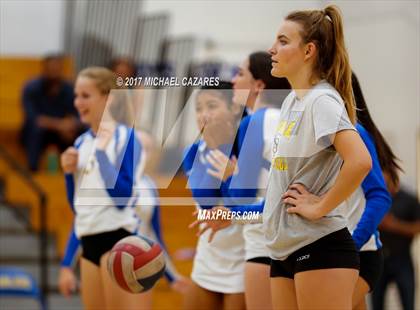 Thumbnail 1 in Fallbrook @ San Pasqual photogallery.