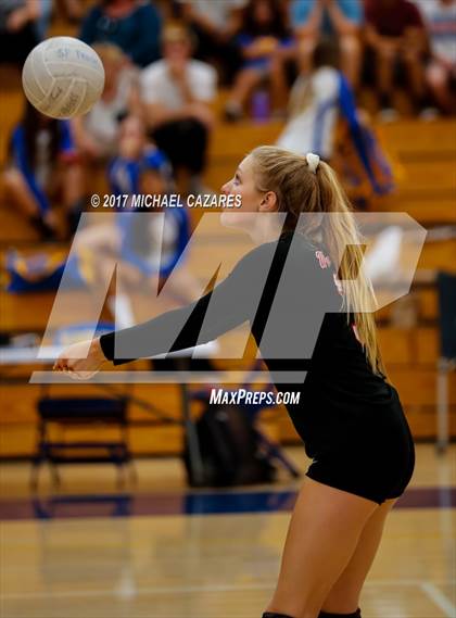 Thumbnail 2 in Fallbrook @ San Pasqual photogallery.