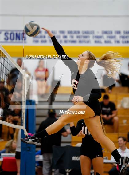 Thumbnail 2 in Fallbrook @ San Pasqual photogallery.