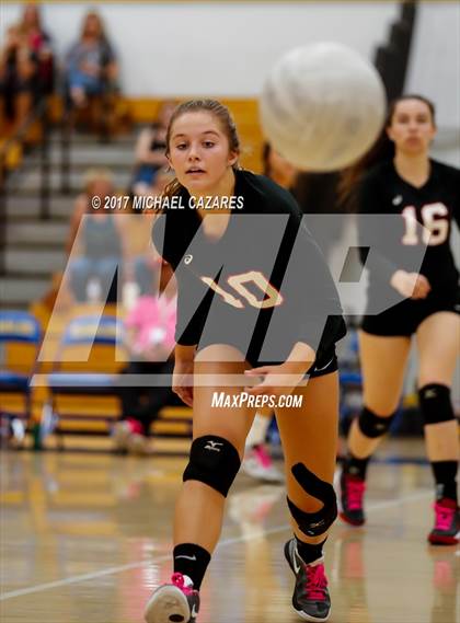 Thumbnail 1 in Fallbrook @ San Pasqual photogallery.
