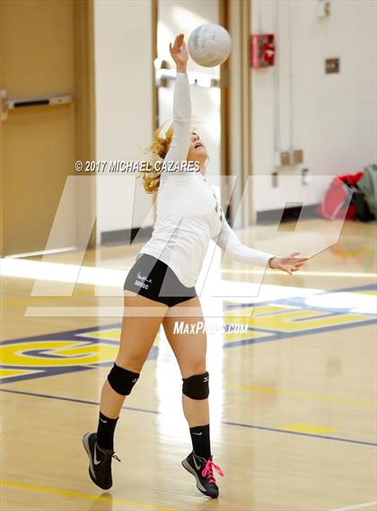 Thumbnail 2 in Fallbrook @ San Pasqual photogallery.
