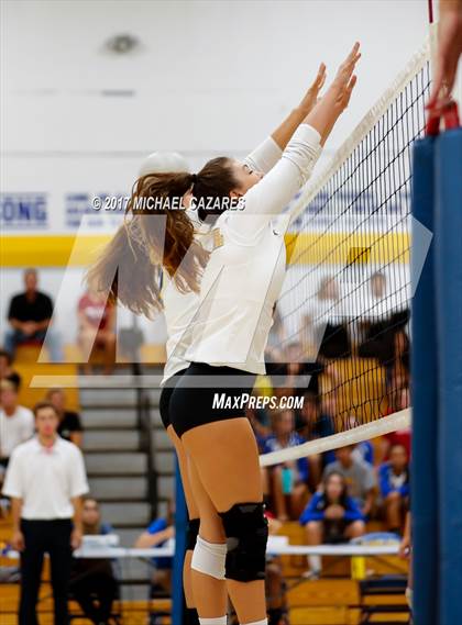 Thumbnail 1 in Fallbrook @ San Pasqual photogallery.
