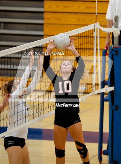 Thumbnail 3 in Fallbrook @ San Pasqual photogallery.