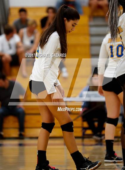 Thumbnail 3 in Fallbrook @ San Pasqual photogallery.