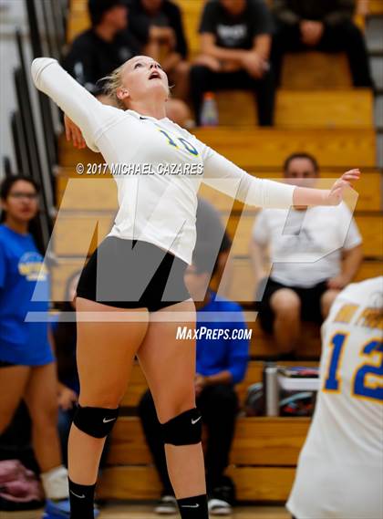 Thumbnail 1 in Fallbrook @ San Pasqual photogallery.