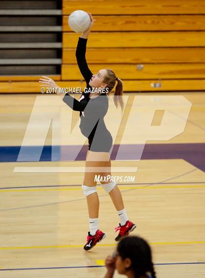 Thumbnail 2 in Fallbrook @ San Pasqual photogallery.
