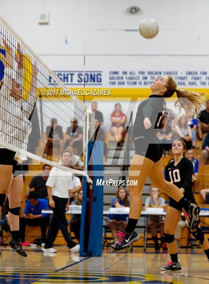 Thumbnail 1 in Fallbrook @ San Pasqual photogallery.