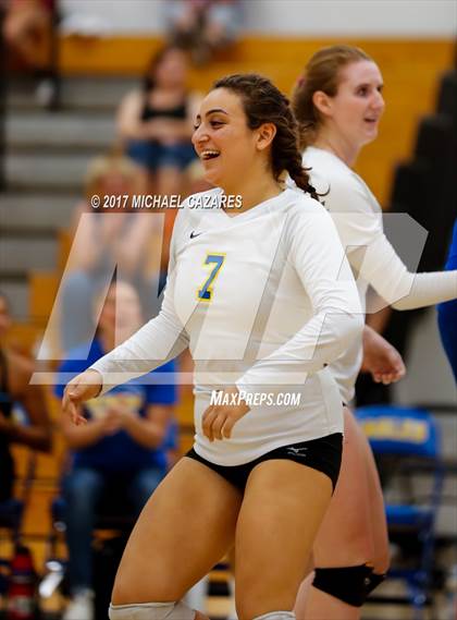 Thumbnail 3 in Fallbrook @ San Pasqual photogallery.