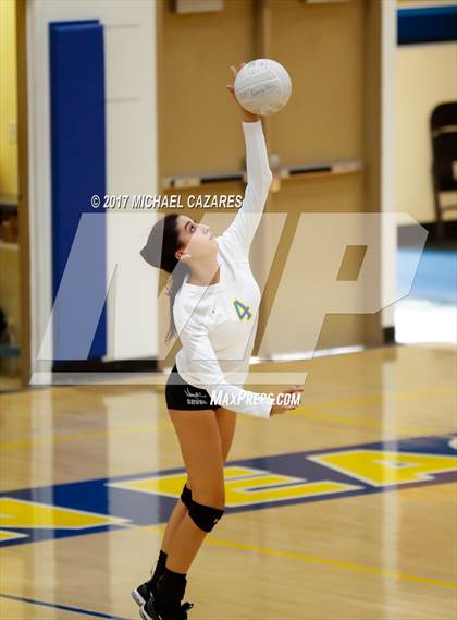 Thumbnail 2 in Fallbrook @ San Pasqual photogallery.