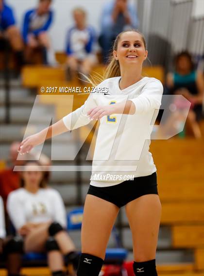 Thumbnail 1 in Fallbrook @ San Pasqual photogallery.
