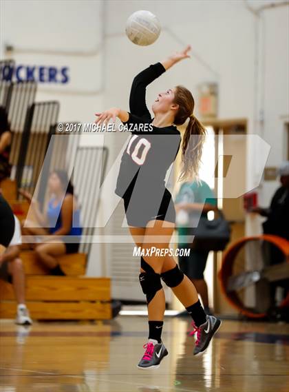 Thumbnail 3 in Fallbrook @ San Pasqual photogallery.