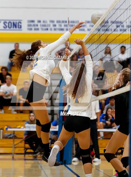 Thumbnail 2 in Fallbrook @ San Pasqual photogallery.