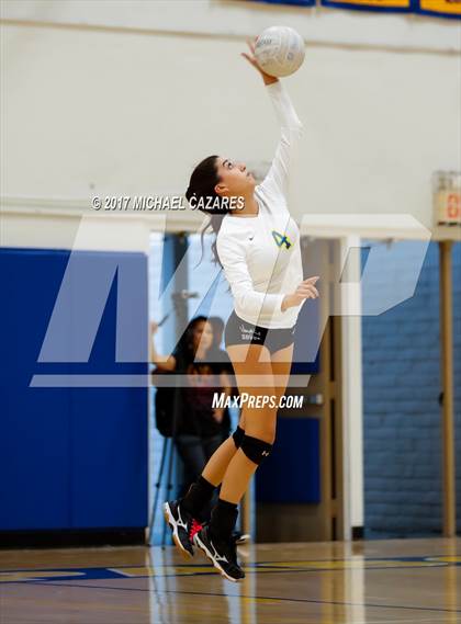 Thumbnail 3 in Fallbrook @ San Pasqual photogallery.