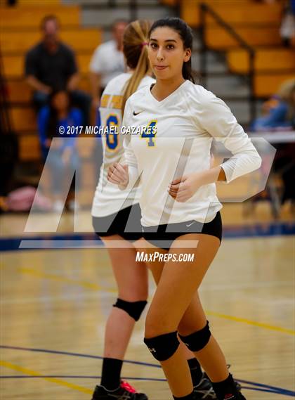 Thumbnail 3 in Fallbrook @ San Pasqual photogallery.