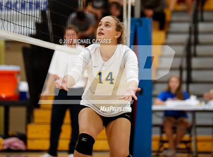 Thumbnail 2 in Fallbrook @ San Pasqual photogallery.