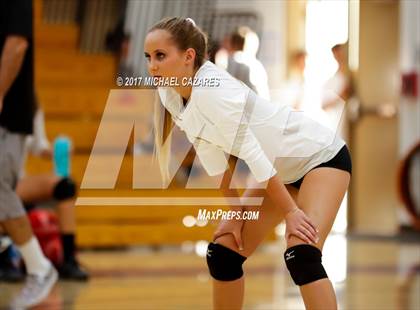 Thumbnail 2 in Fallbrook @ San Pasqual photogallery.
