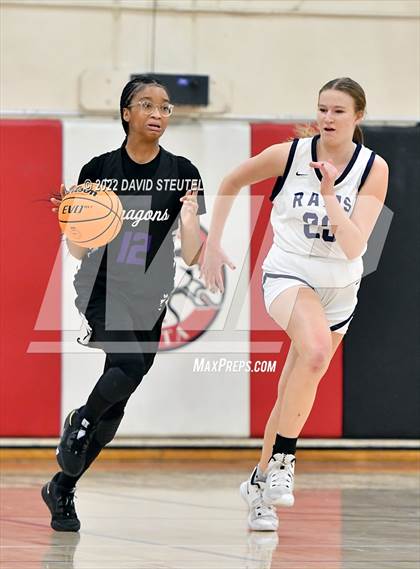 Thumbnail 2 in Sacramento vs. Casa Roble (Lady Bronco Classic) photogallery.