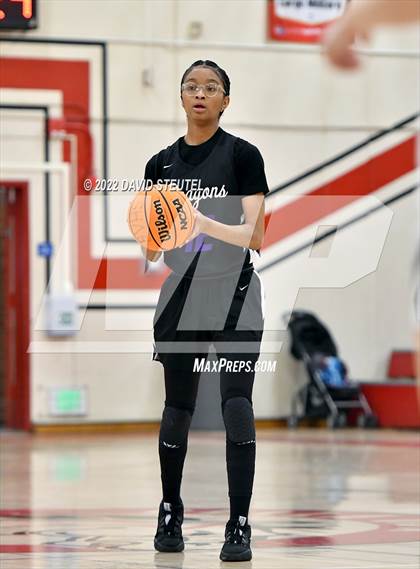 Thumbnail 2 in Sacramento vs. Casa Roble (Lady Bronco Classic) photogallery.