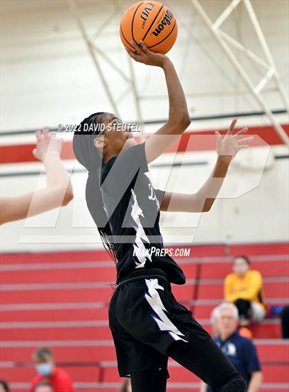 Thumbnail 2 in Sacramento vs. Casa Roble (Lady Bronco Classic) photogallery.