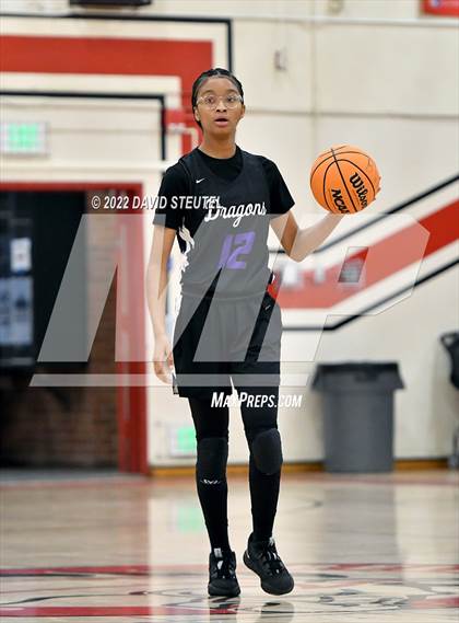 Thumbnail 1 in Sacramento vs. Casa Roble (Lady Bronco Classic) photogallery.