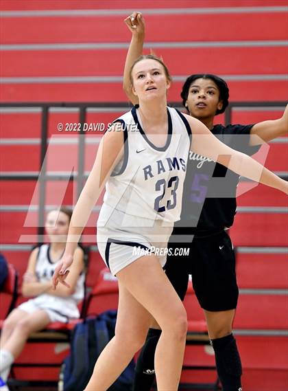 Thumbnail 2 in Sacramento vs. Casa Roble (Lady Bronco Classic) photogallery.
