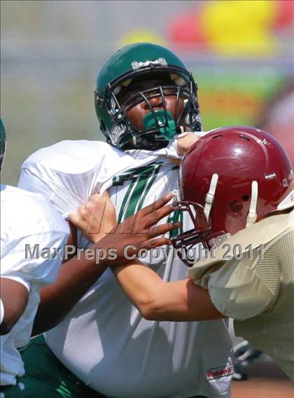 Thumbnail 3 in JV: Lincoln @ Point Loma photogallery.